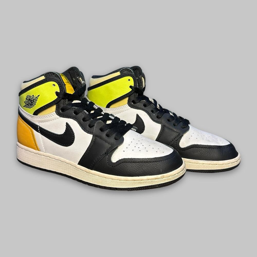 Air Jordan 1 Retro High OG “Volt Gold”